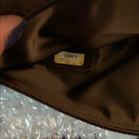 Chanel Vintage Suede Tote - Picture 4 of 8